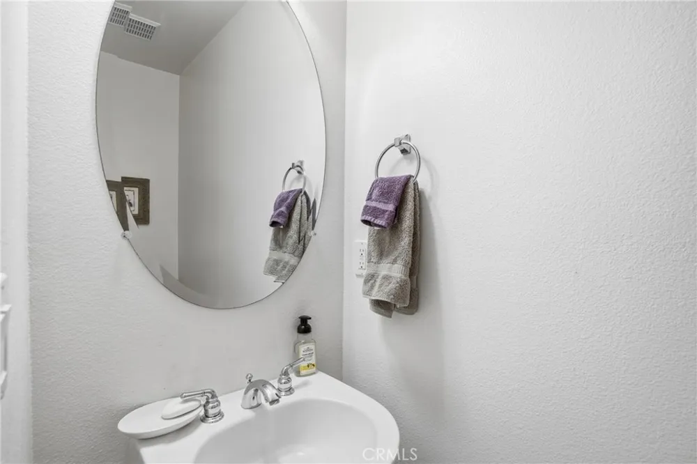 2344 Timsbury Way Santa Maria, CA 93455