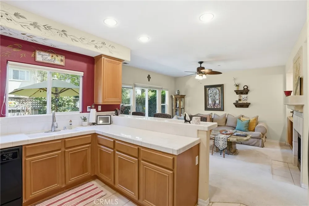 2344 Timsbury Way Santa Maria, CA 93455