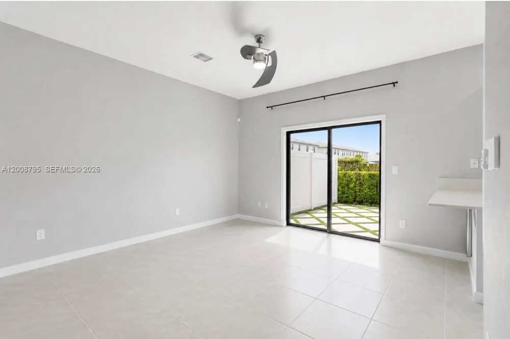 20478 NW 4th Ct Miami Gardens, FL 33169