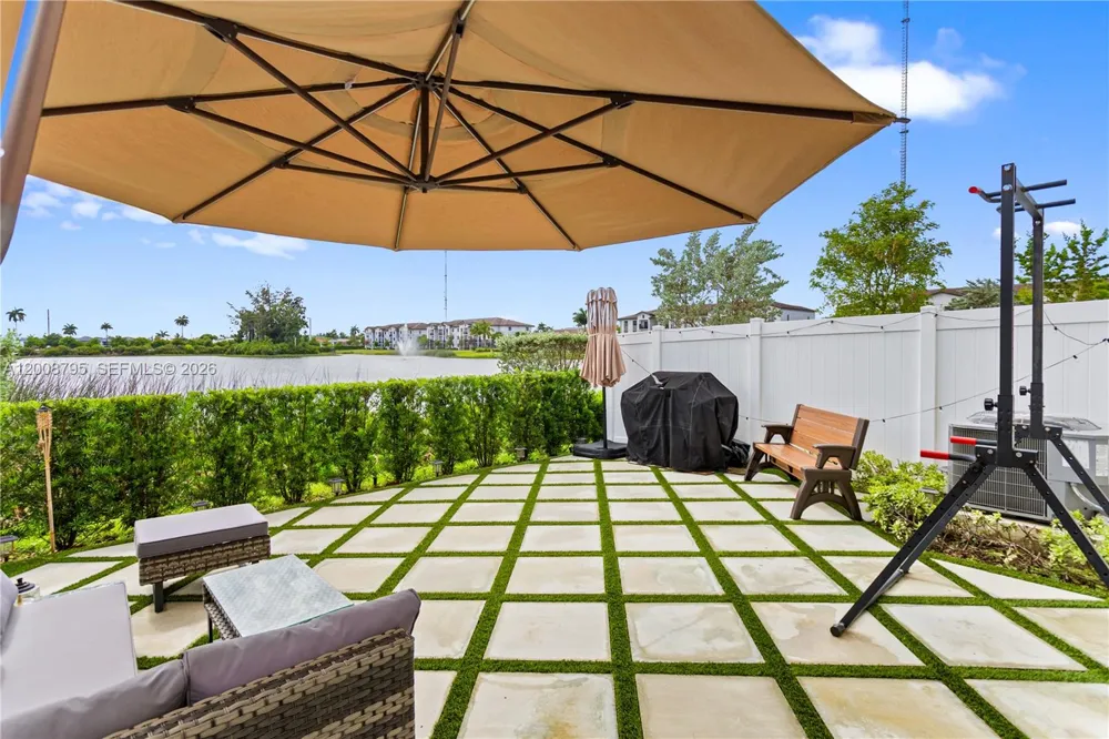 20478 NW 4th Ct Miami Gardens, FL 33169