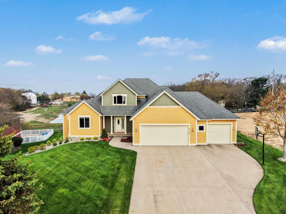 2213 Bristol Street Park Township, MI 49424