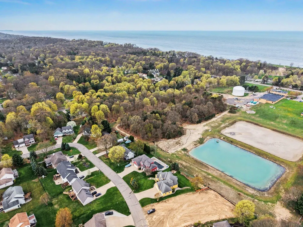 2213 Bristol Street Park Township, MI 49424
