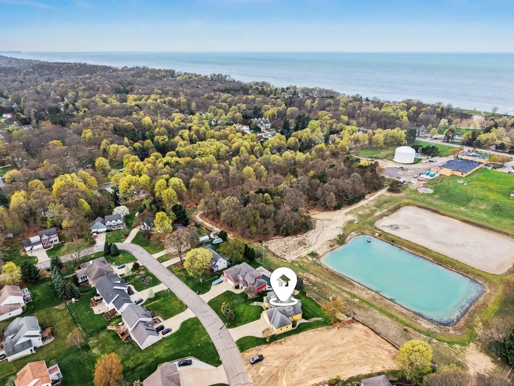 2213 Bristol Street Park Township, MI 49424