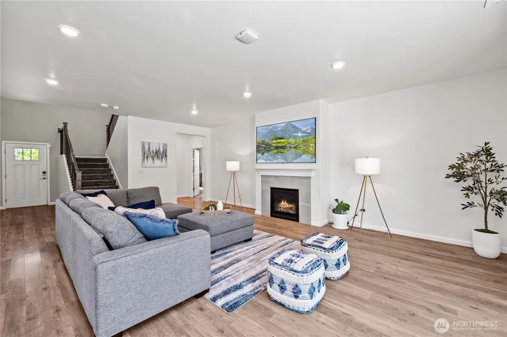 32943 Ash Avenue SE Black Diamond, WA 98010