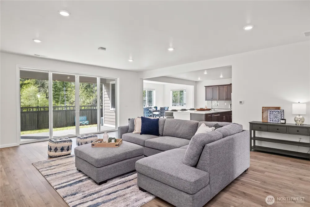 32943 Ash Avenue SE Black Diamond, WA 98010