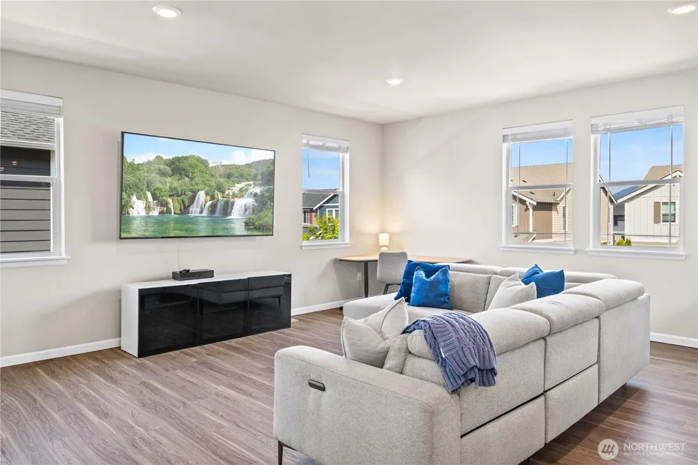 32943 Ash Avenue SE Black Diamond, WA 98010