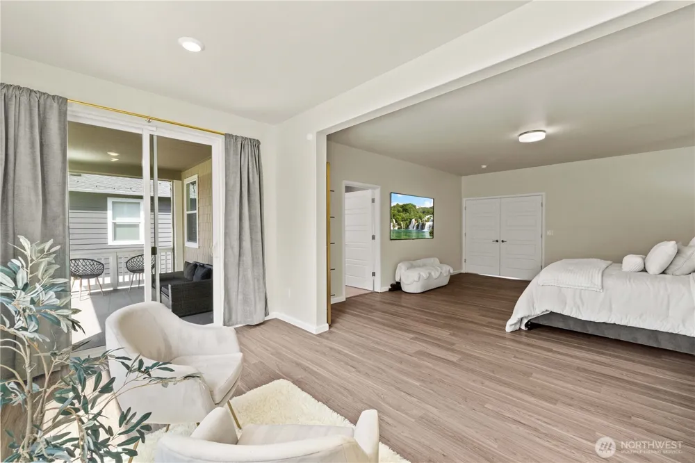 32943 Ash Avenue SE Black Diamond, WA 98010