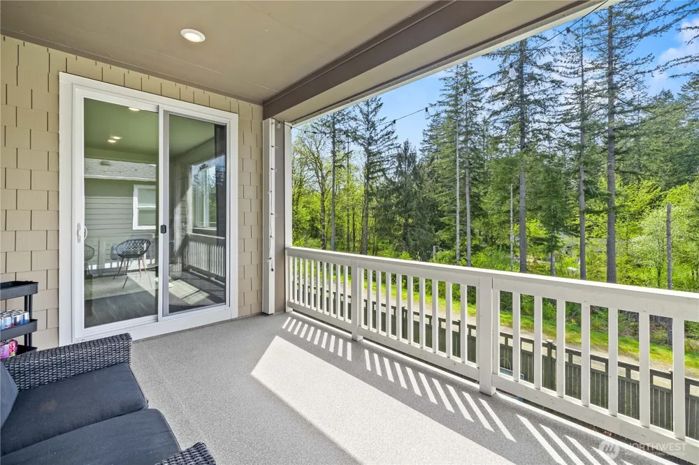 32943 Ash Avenue SE Black Diamond, WA 98010
