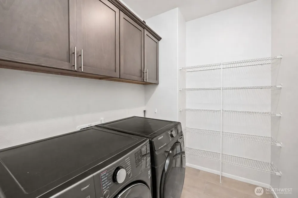 32943 Ash Avenue SE Black Diamond, WA 98010