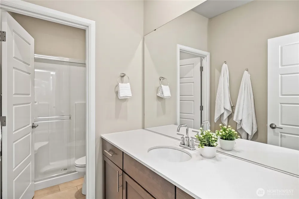 32943 Ash Avenue SE Black Diamond, WA 98010