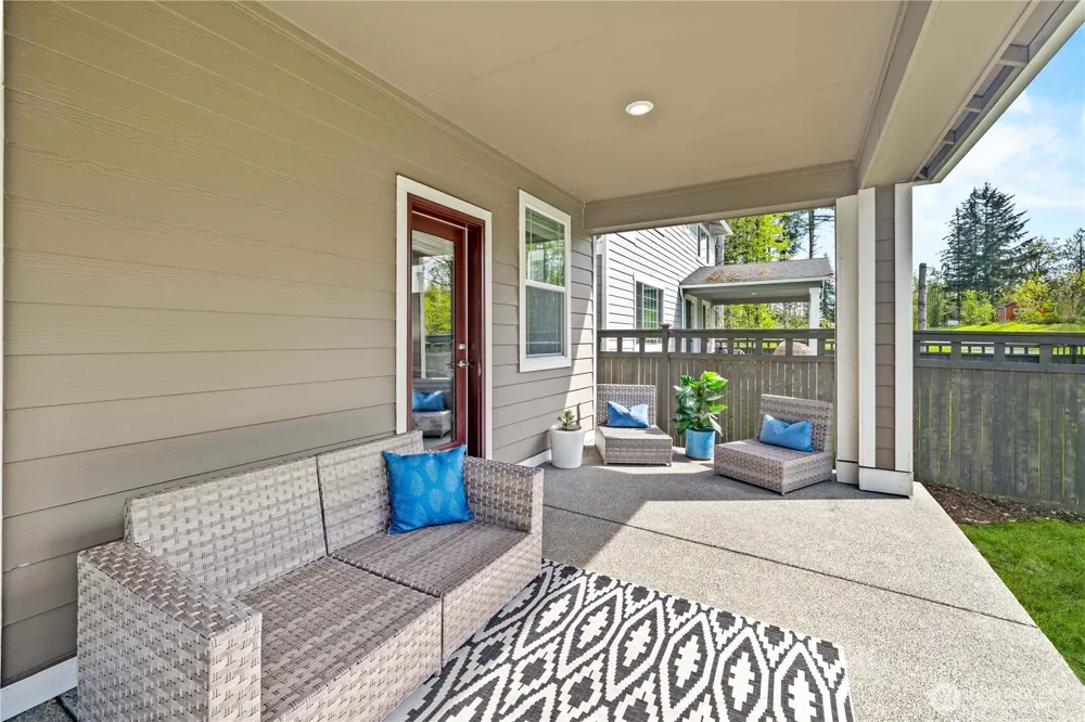 32943 Ash Avenue SE Black Diamond, WA 98010