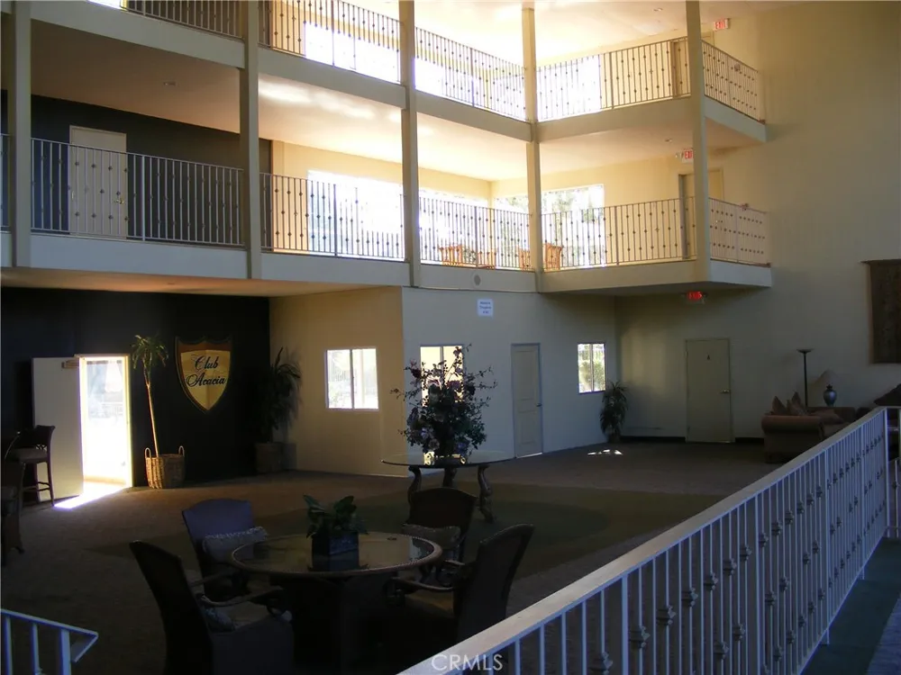 400 ACACIA AVENUE Fullerton, CA 92831