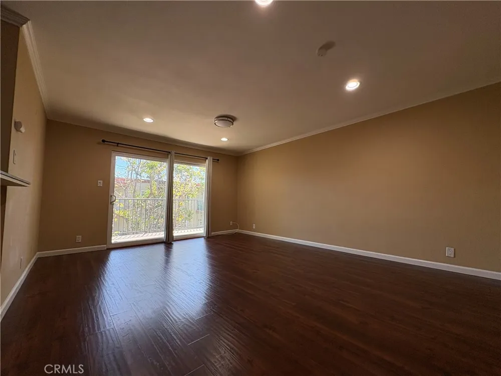 400 ACACIA AVENUE Fullerton, CA 92831