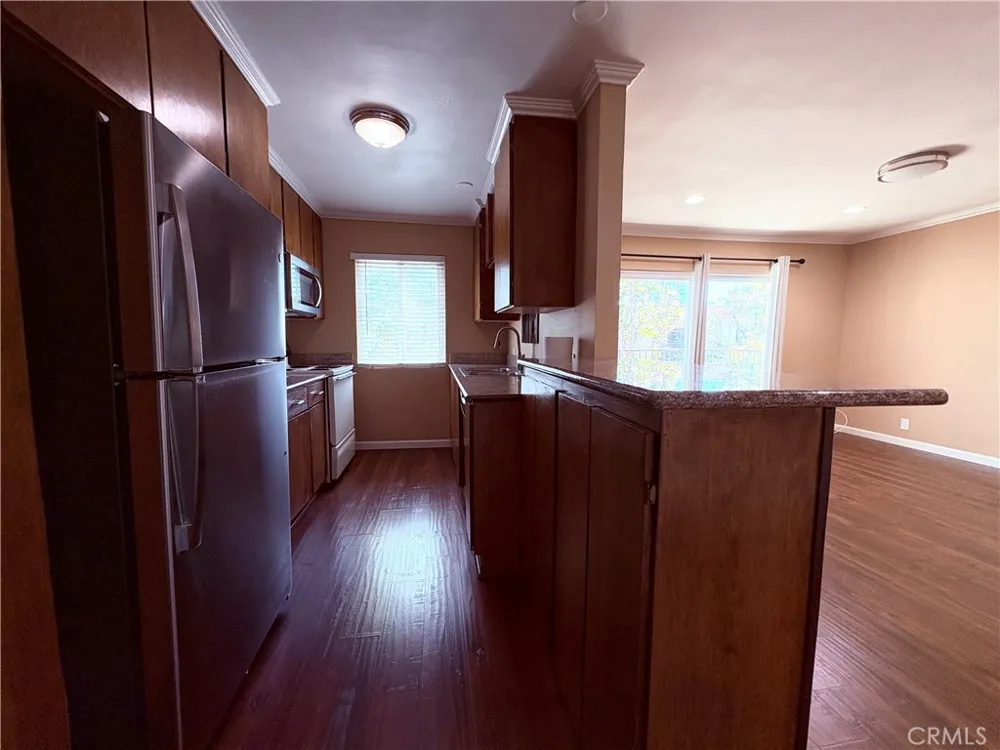 400 ACACIA AVENUE Fullerton, CA 92831