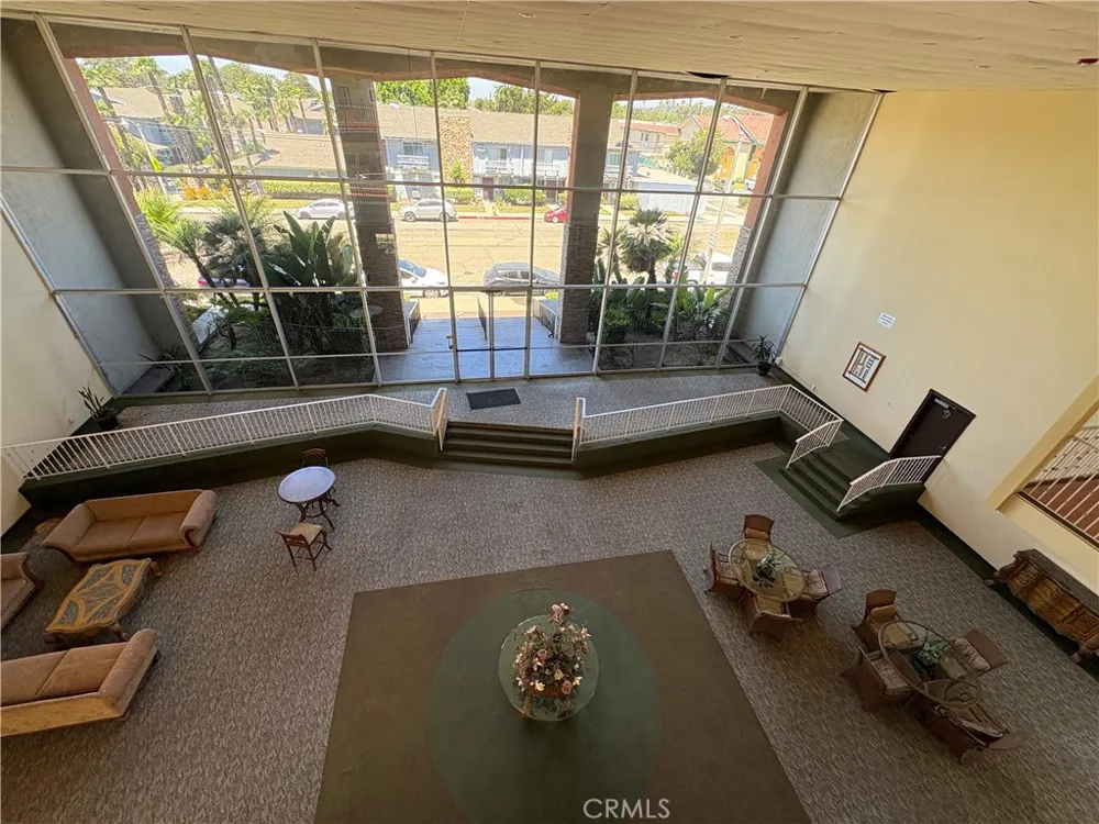 400 ACACIA AVENUE Fullerton, CA 92831