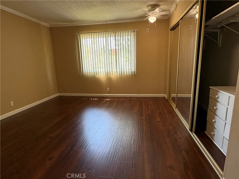 400 ACACIA AVENUE Fullerton, CA 92831