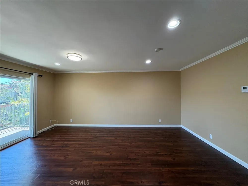 400 ACACIA AVENUE Fullerton, CA 92831