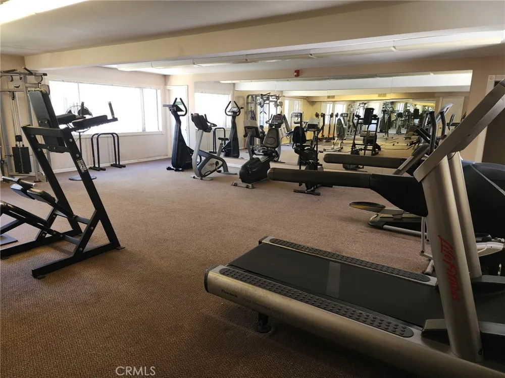 400 ACACIA AVENUE Fullerton, CA 92831