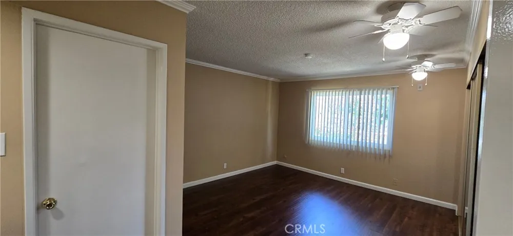 400 ACACIA AVENUE Fullerton, CA 92831