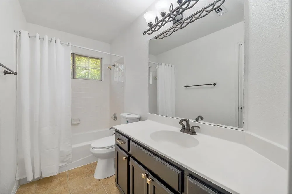 209 El Rio Drive Lakeway, TX 78734