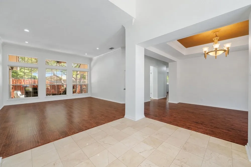 209 El Rio Drive Lakeway, TX 78734