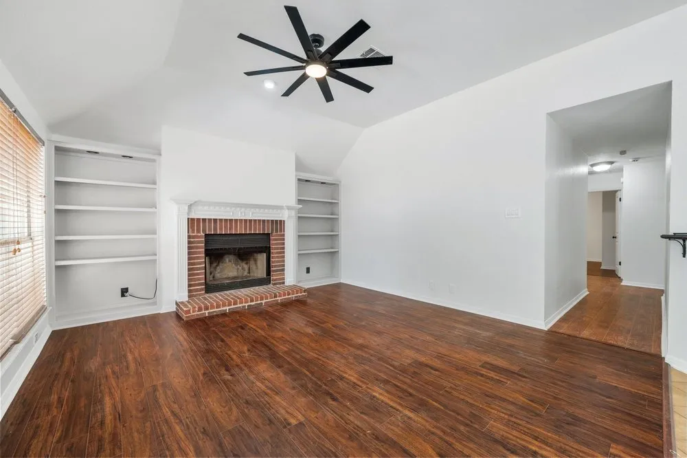 209 El Rio Drive Lakeway, TX 78734