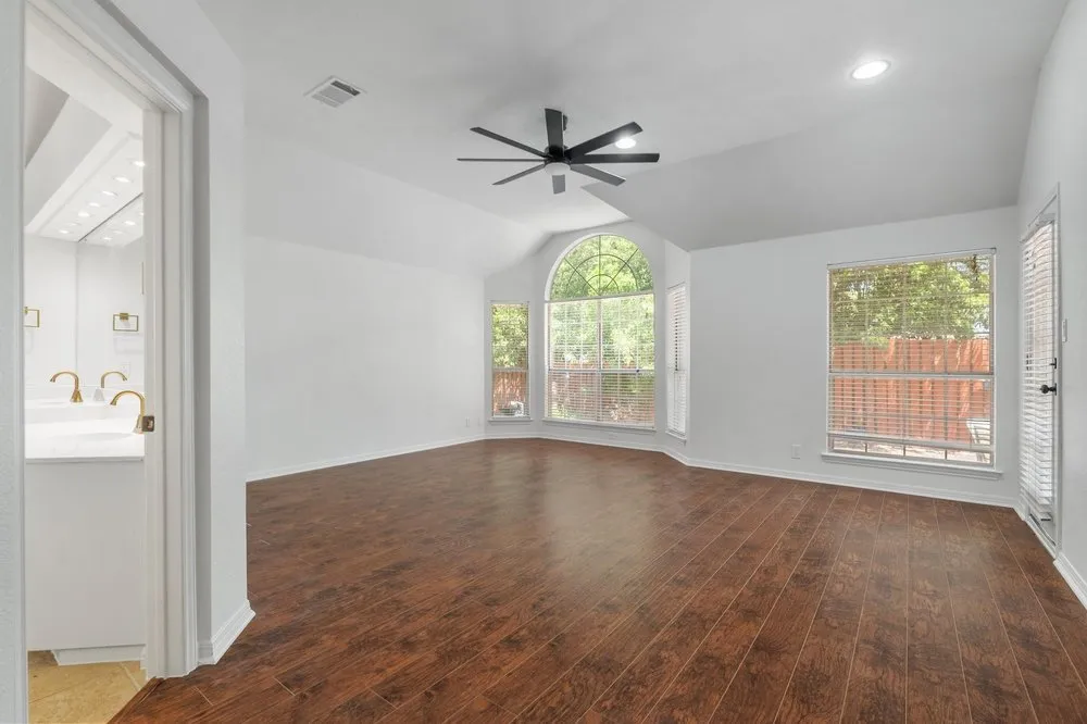 209 El Rio Drive Lakeway, TX 78734