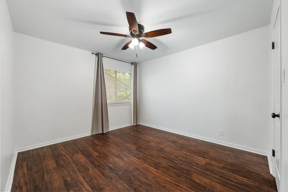 209 El Rio Drive Lakeway, TX 78734