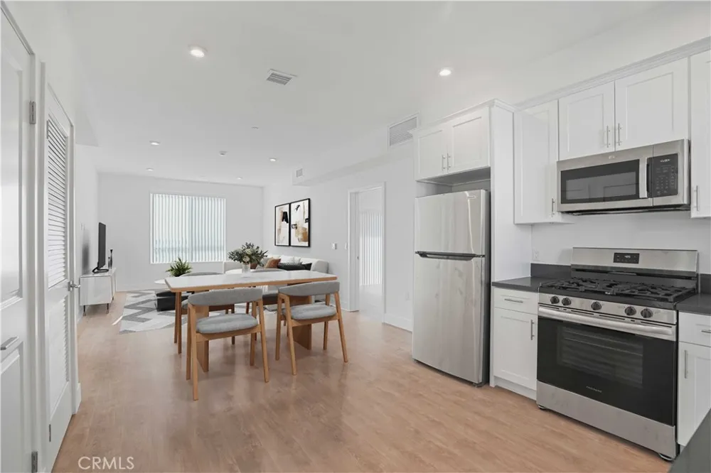 8750 Sepulveda Boulevard #410 North Hills, CA 91343