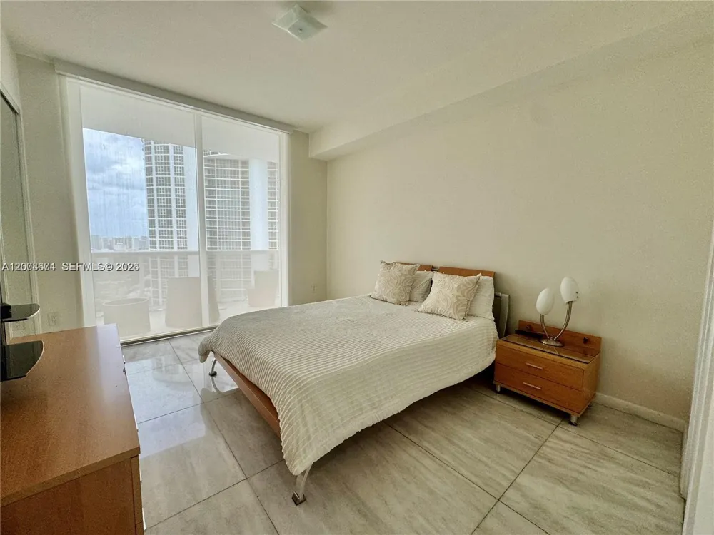 18101 Collins Ave #4302 Sunny Isles Beach, FL 33160