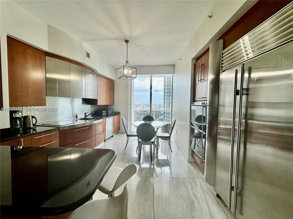 18101 Collins Ave #4302 Sunny Isles Beach, FL 33160