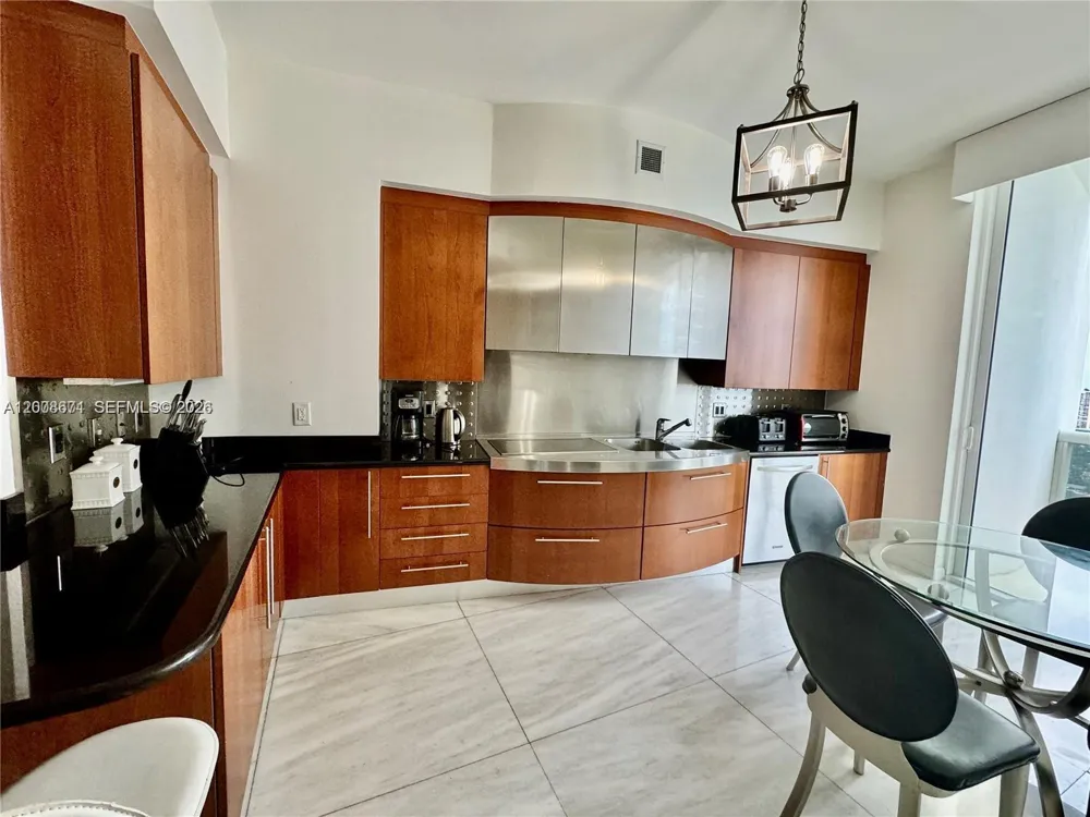 18101 Collins Ave #4302 Sunny Isles Beach, FL 33160