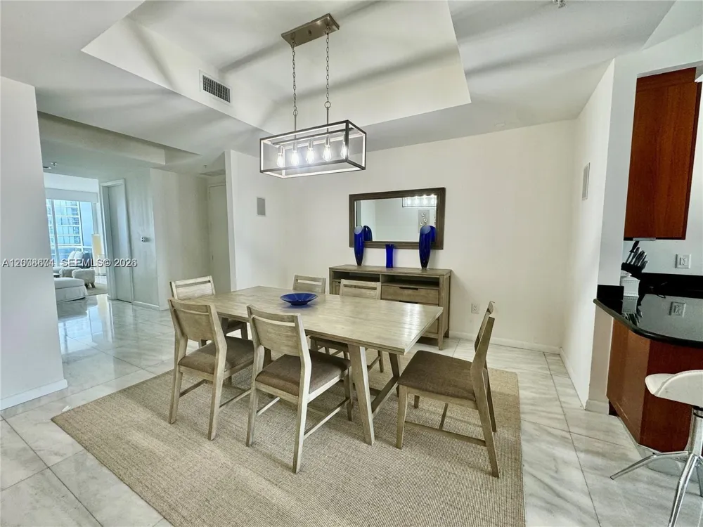 18101 Collins Ave #4302 Sunny Isles Beach, FL 33160