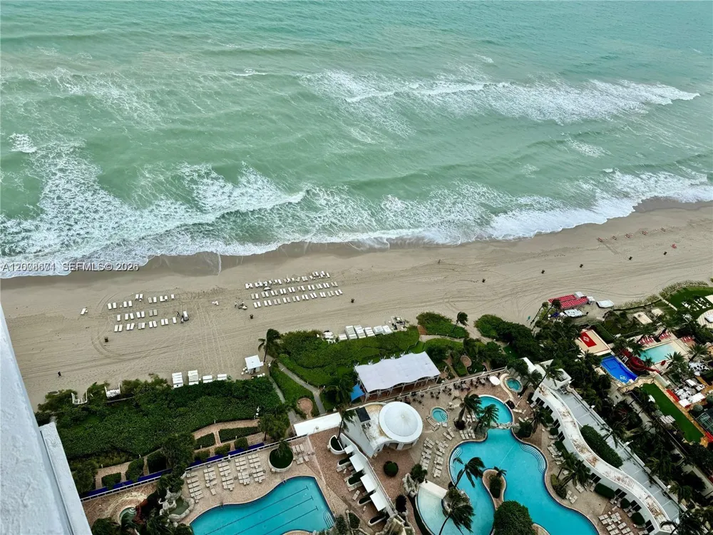 18101 Collins Ave #4302 Sunny Isles Beach, FL 33160
