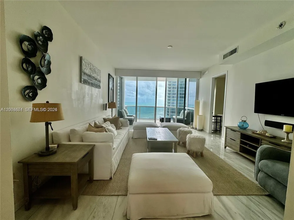 18101 Collins Ave #4302 Sunny Isles Beach, FL 33160
