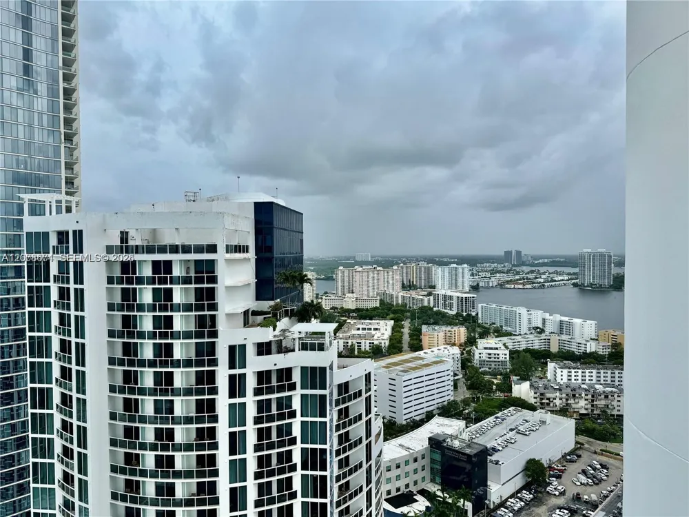 18101 Collins Ave #4302 Sunny Isles Beach, FL 33160