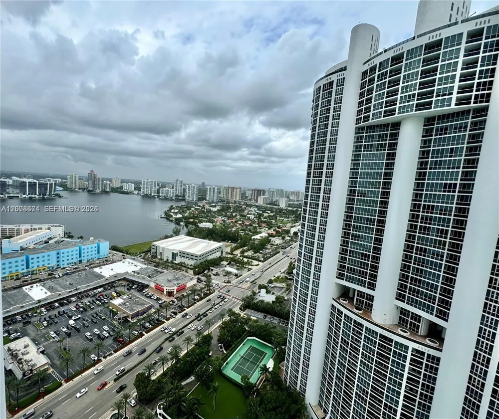 18101 Collins Ave #4302 Sunny Isles Beach, FL 33160