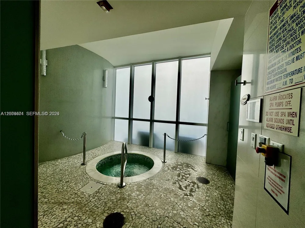 18101 Collins Ave #4302 Sunny Isles Beach, FL 33160