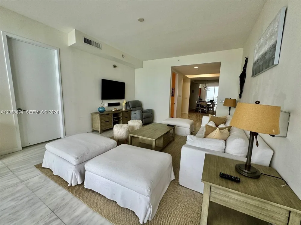 18101 Collins Ave #4302 Sunny Isles Beach, FL 33160