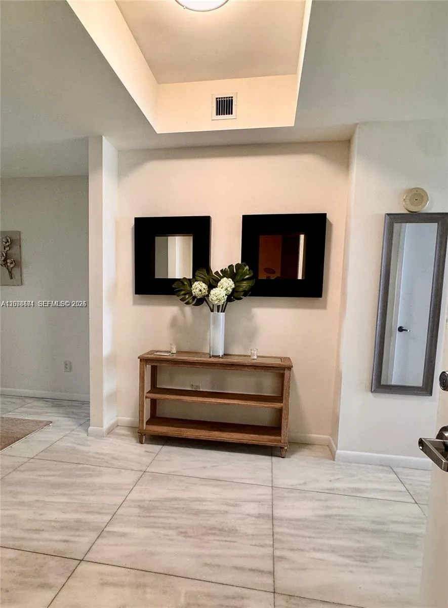 18101 Collins Ave #4302 Sunny Isles Beach, FL 33160