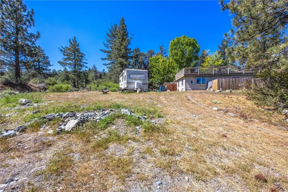 2164 Outer Hwy 2 Highway S Wrightwood, CA 92397