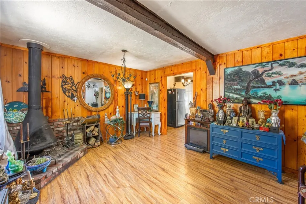 2164 Outer Hwy 2 Highway S Wrightwood, CA 92397