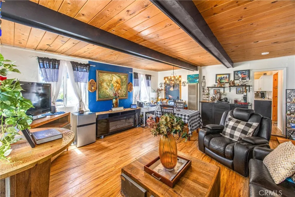 2164 Outer Hwy 2 Highway S Wrightwood, CA 92397