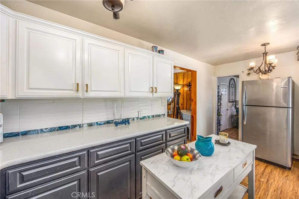 2164 Outer Hwy 2 Highway S Wrightwood, CA 92397