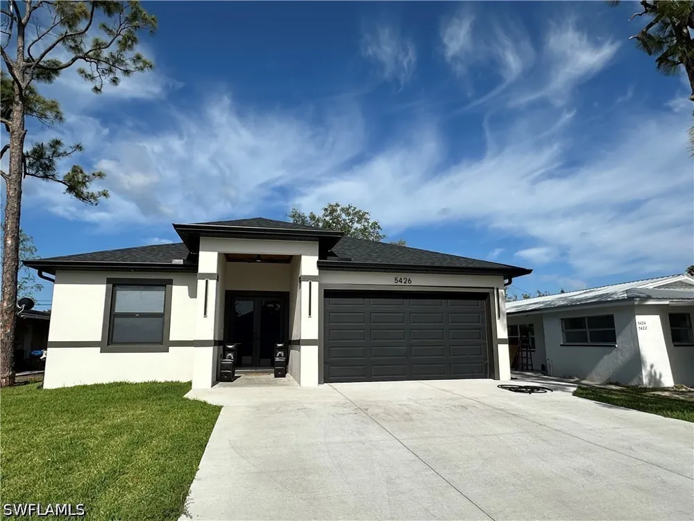 9th Avenue Fort Myers, FL 33907