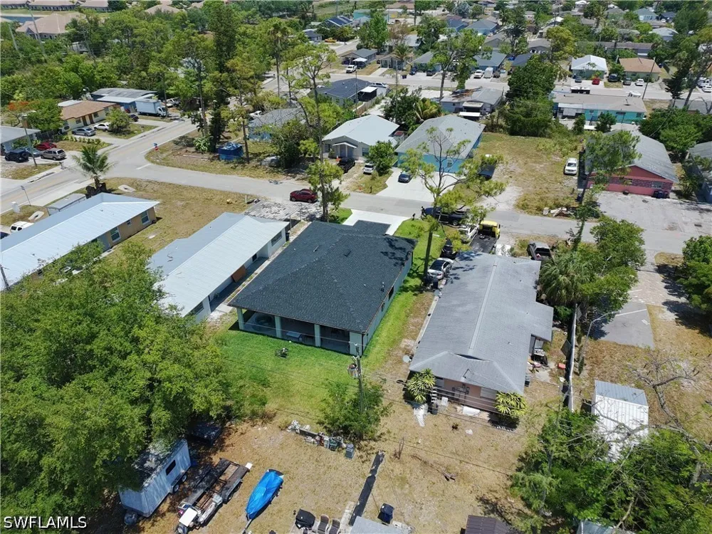 9th Avenue Fort Myers, FL 33907