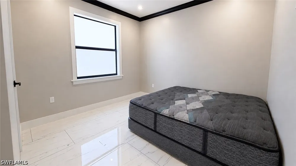 9th Avenue Fort Myers, FL 33907