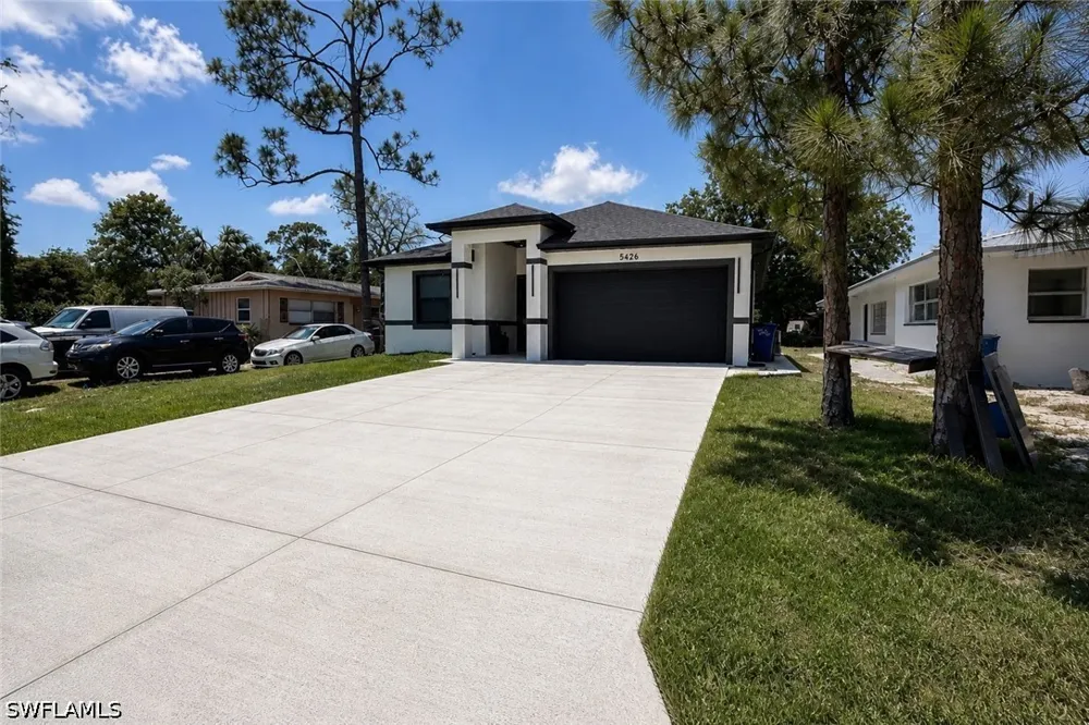 9th Avenue Fort Myers, FL 33907