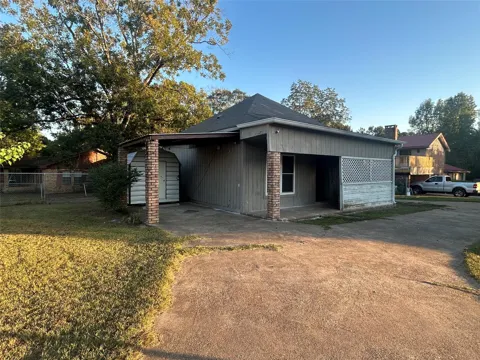 511 Thomas St