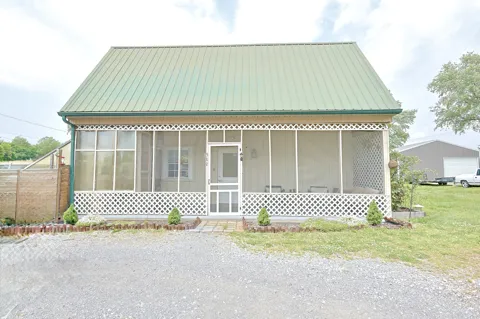 582 Cerulean Rd